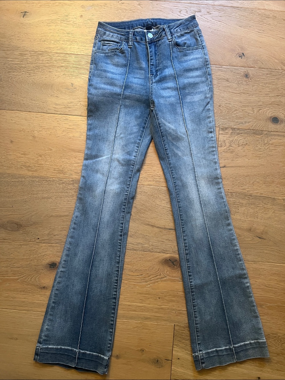SHEIN Medium Blue Wash High-Rise Flare Jeans